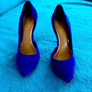 Suede D’Orsay Pumps